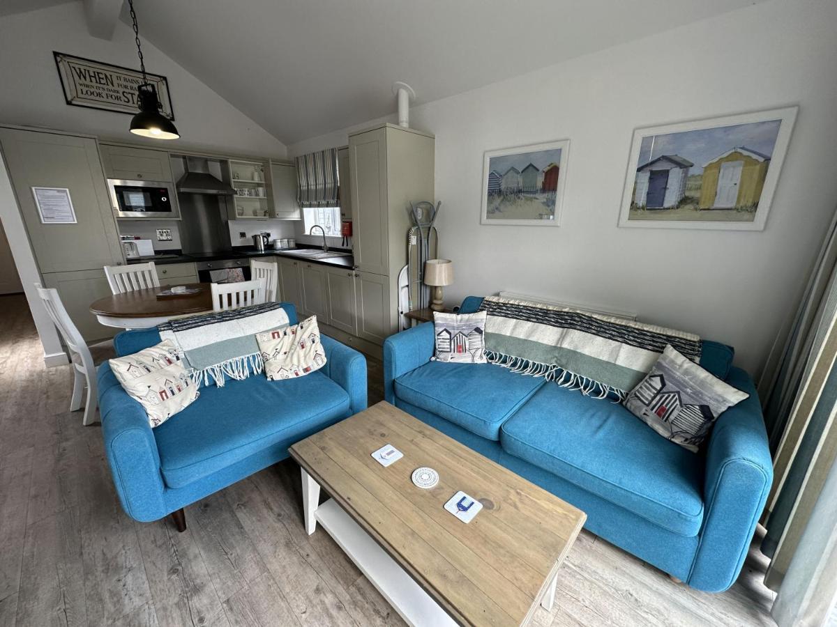 Azure Beach House Filey Exterior photo